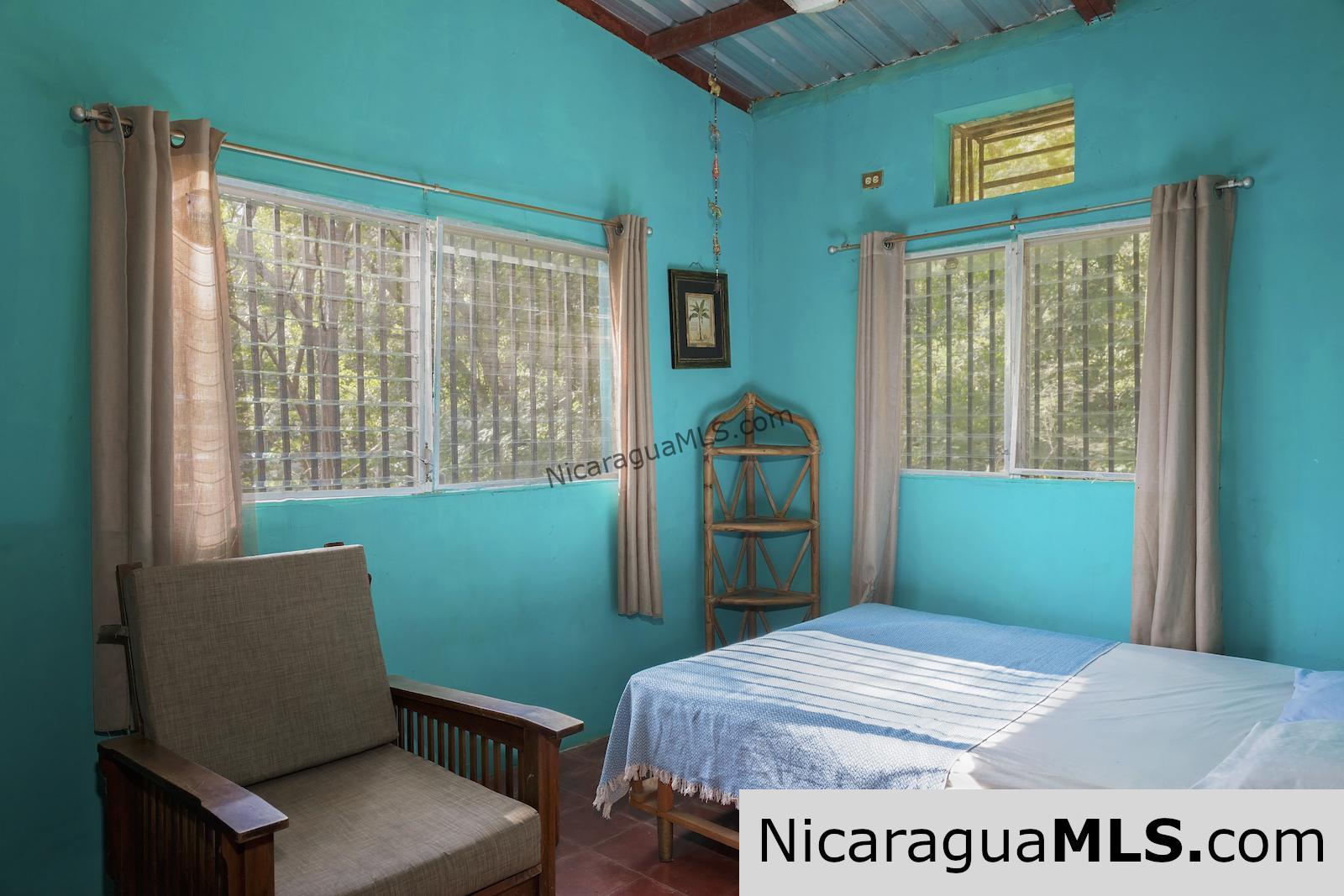 Surf House Bungalow near Two Beaches in San Juan Del Sur - Image 7