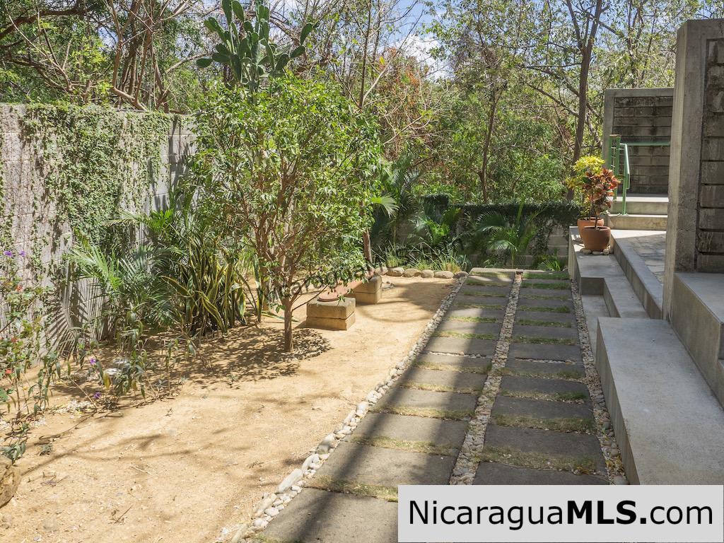Garden Studio at Talanguera Townhomes - Image 16