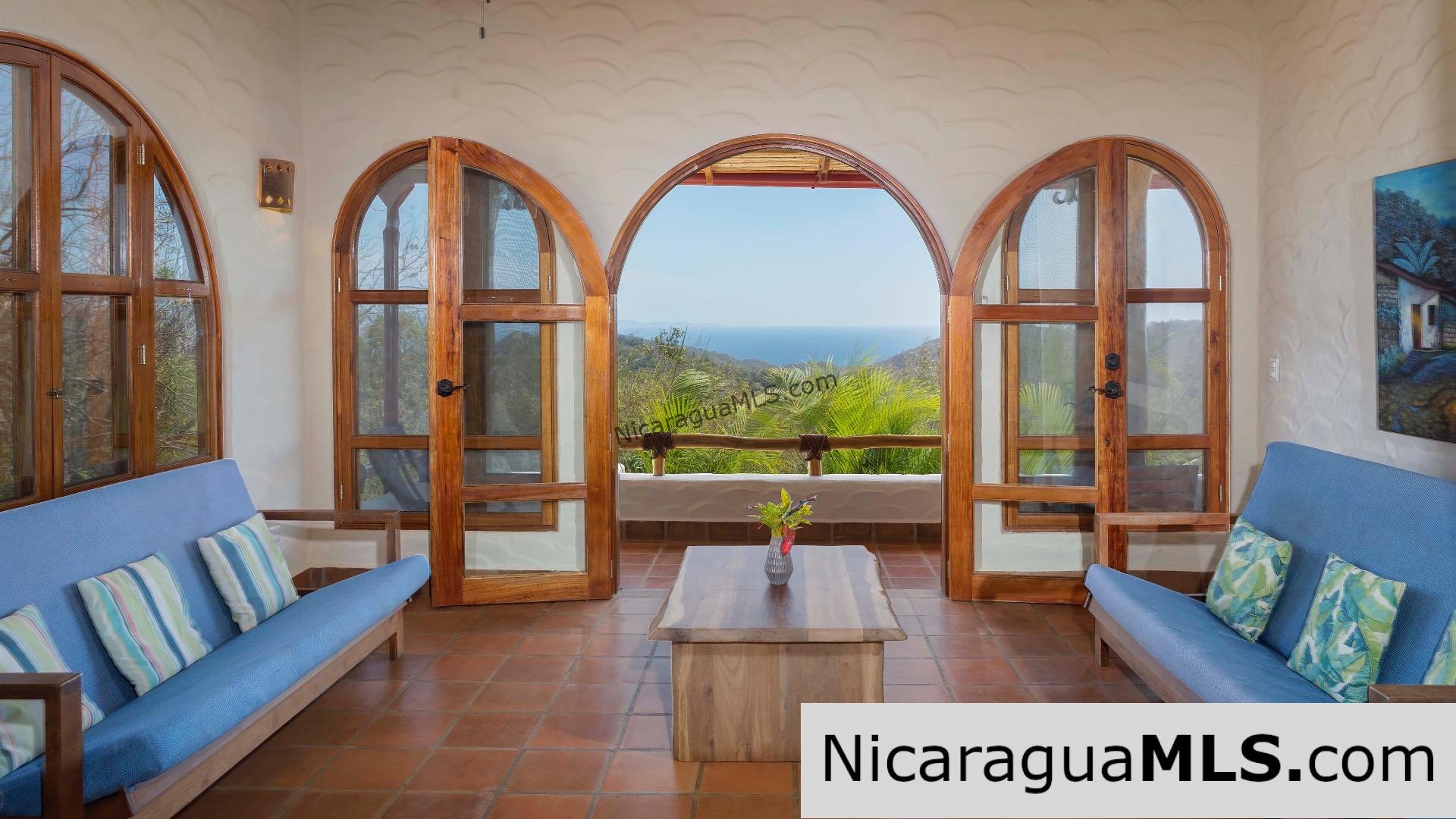 Luxury living at Villa Guayacan - Image 3