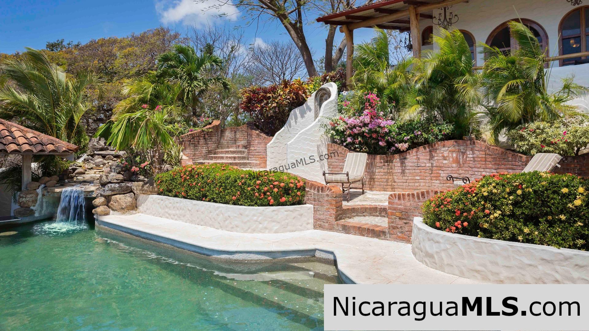 Luxury living at Villa Guayacan - Image 11