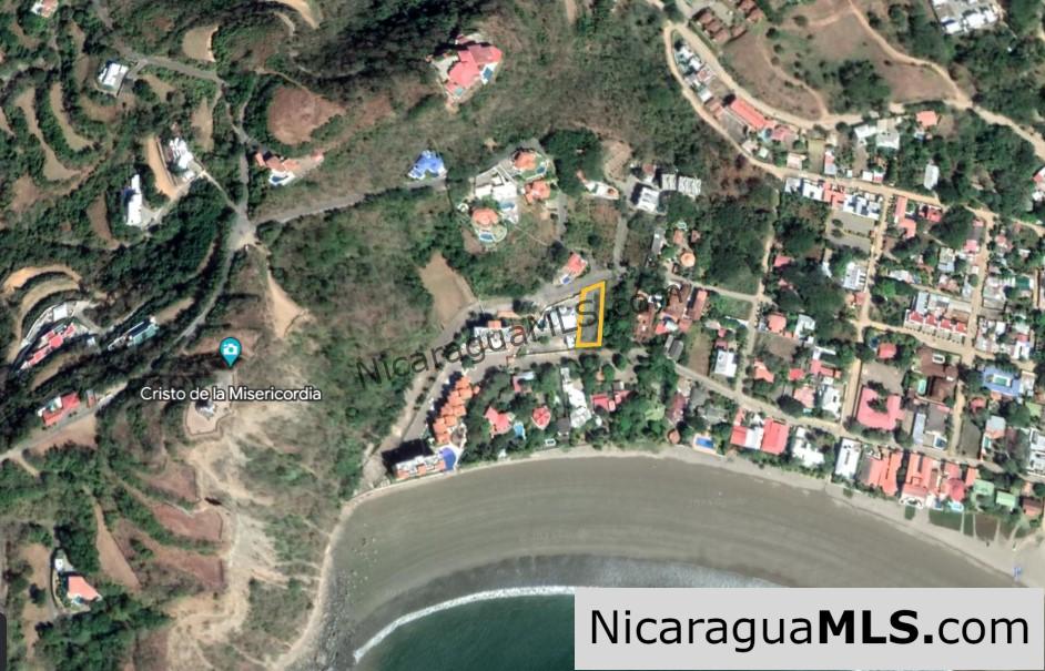 Lot on the slopes of Pacific Marlin - Image 7