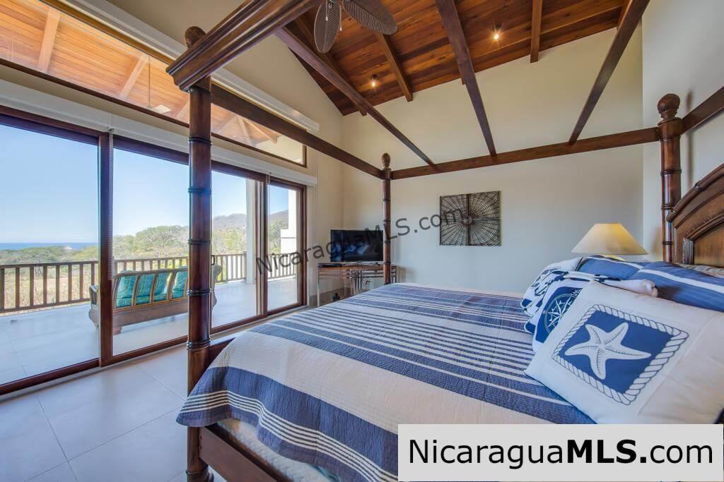 SOLD - Villa 8 Verdemar, a luxurious two-story, 4-bedroom villa with an annex bungalow at the Guacalito Island Resort. Tola, Nicaragua. - Image 20