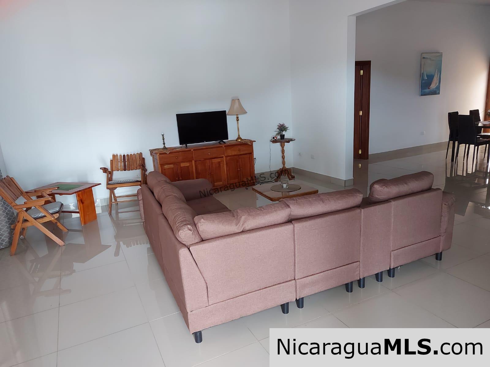 For Rent Beautiful 3Beds 3Baths House in Little Bavaria - Image 9