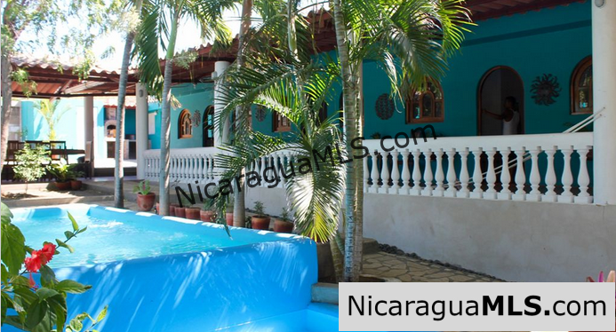 Casa de Los Cocos – Beach House for Sale in El Tránsito