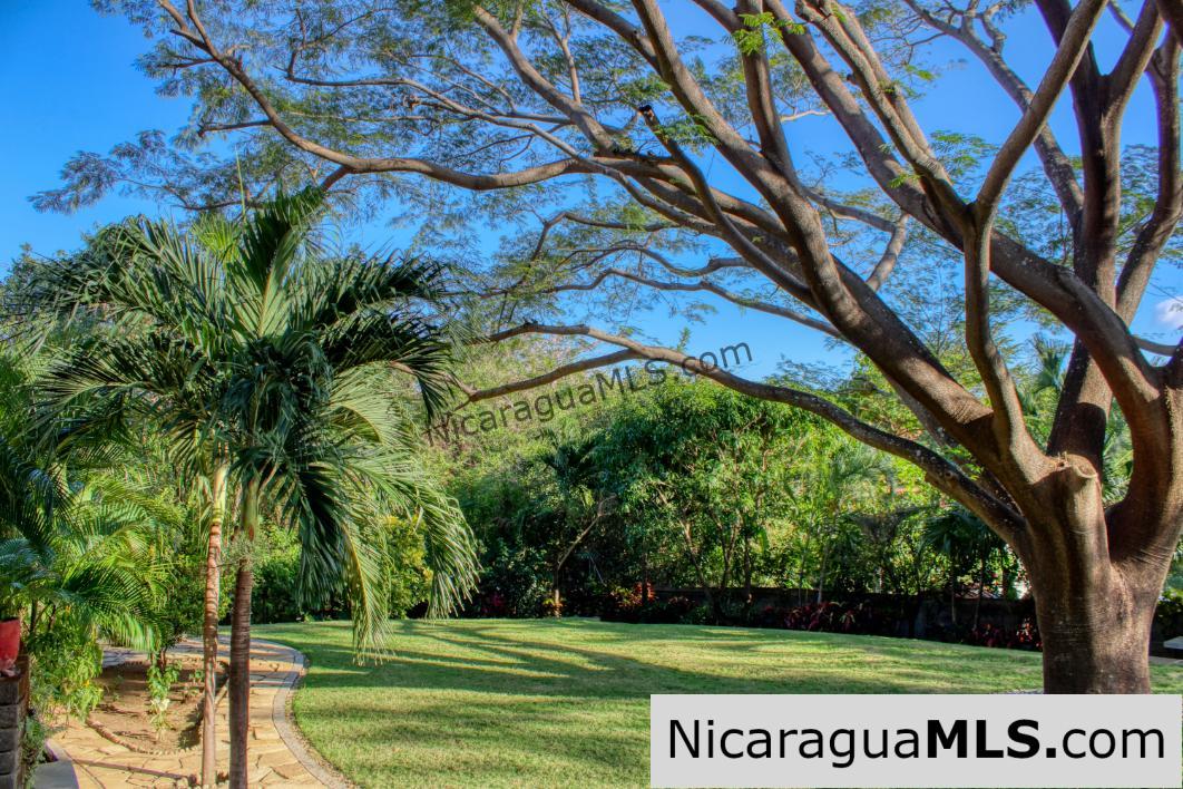 Talanguera Townhomes Garden Level Studio #302 - Image 8