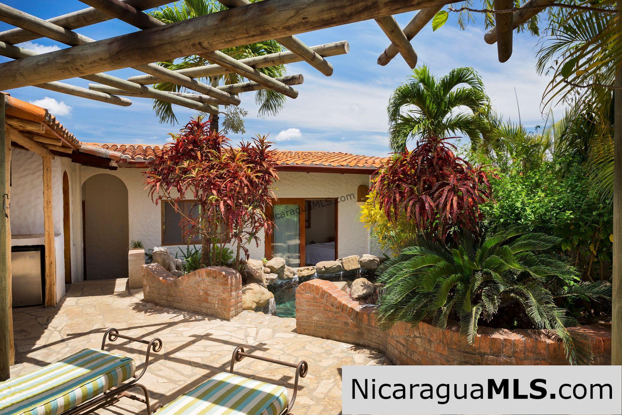 Villa Loma An Oceanview Estate in San Juan Del Sur - Image 3