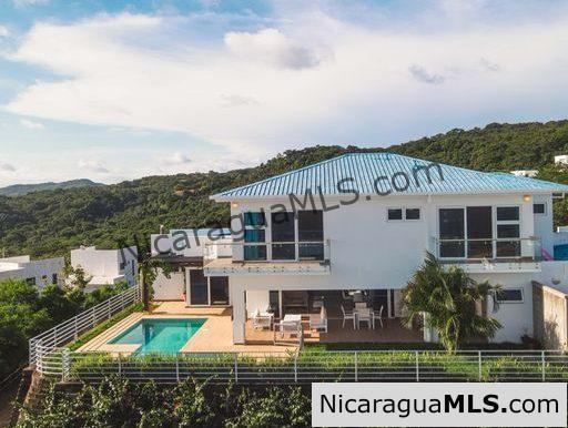 Luxurious House With Ocean View in San Juan Del Sur - Image 4