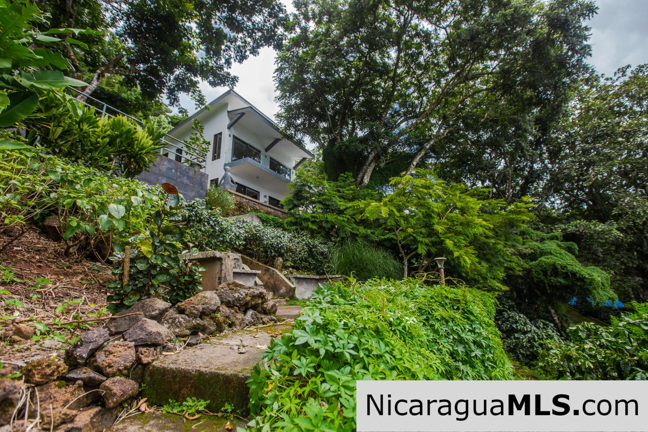 4 Bedrooms home, Mona Gaia in Mombacho, Granada. - Image 6