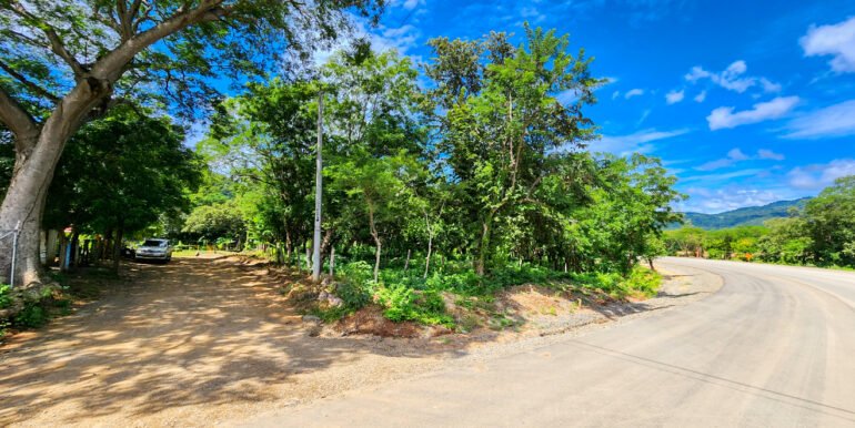 Prime Development Land, Remanso, on the New Coastal Highway - Image 4