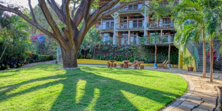 Builder’s Last Unit, Bayside Rooftop Unit in Talanguera - Image 6