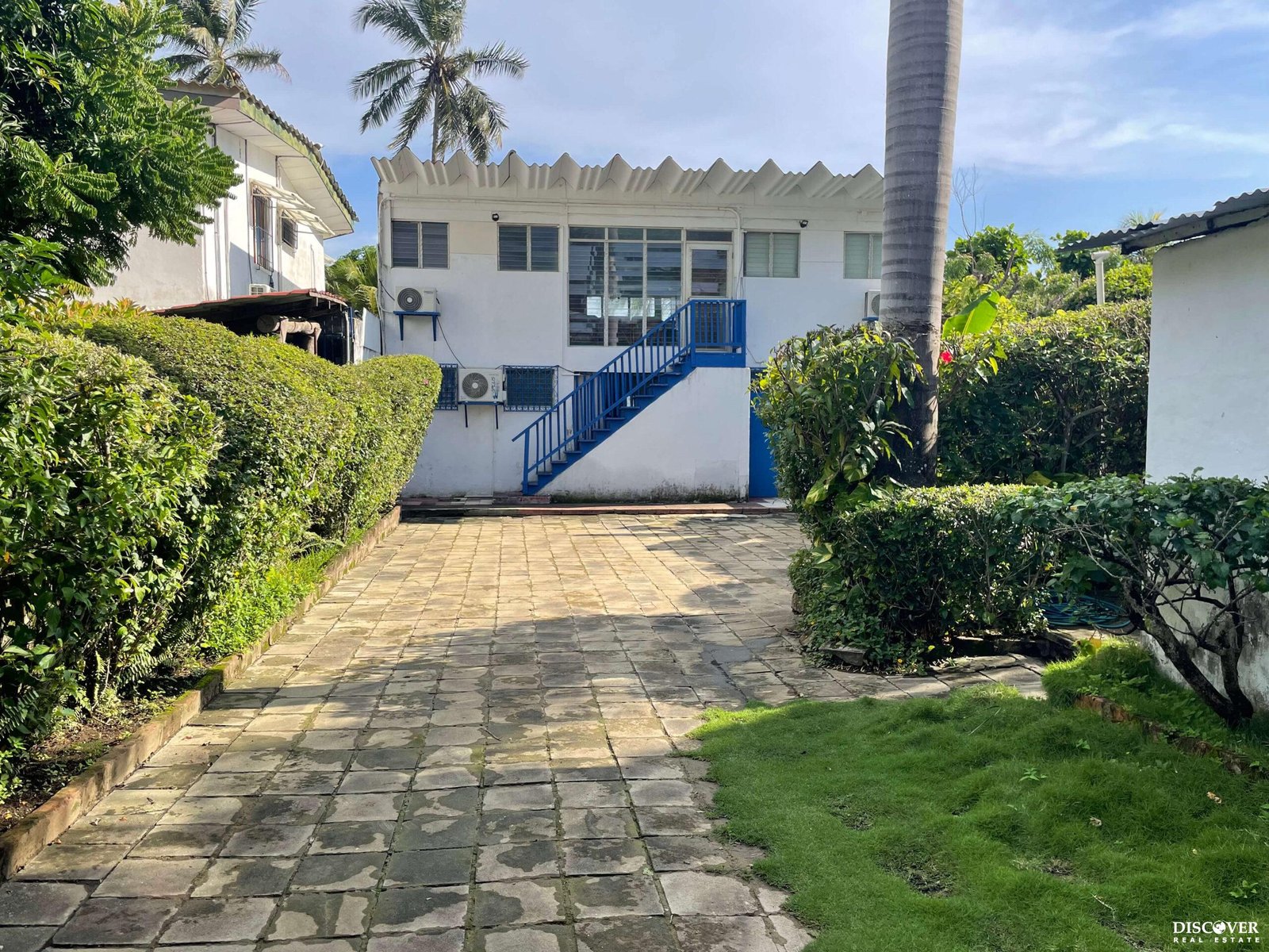 Casa Portobello a Beachfront Home – Renovation Opportunity! - Image 8