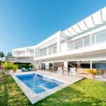 Casa Portobello a Beachfront Home – Renovation Opportunity! - Image 11