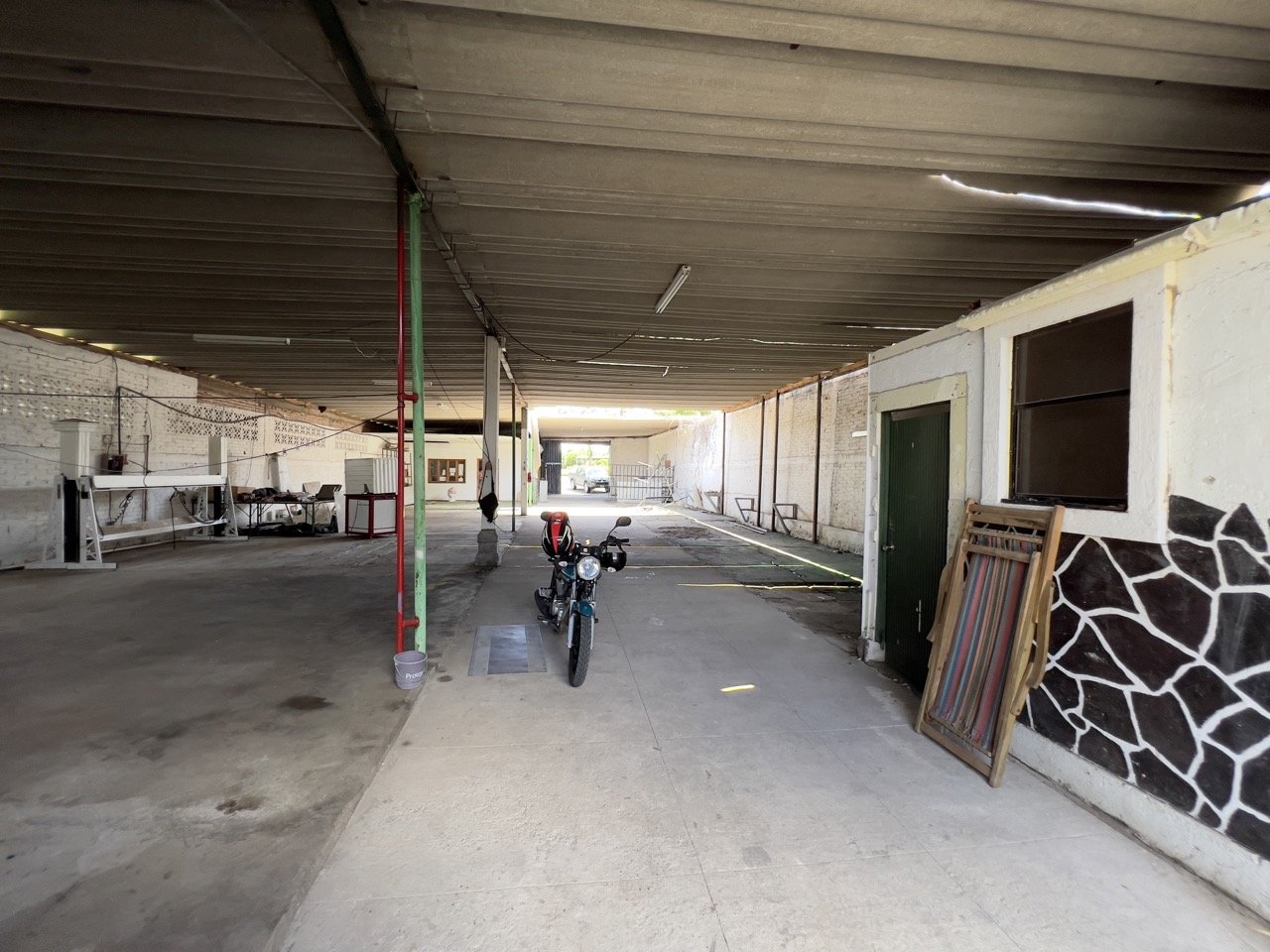 PanAmerican Highway Commercial Building Outside Rivas - Image 18