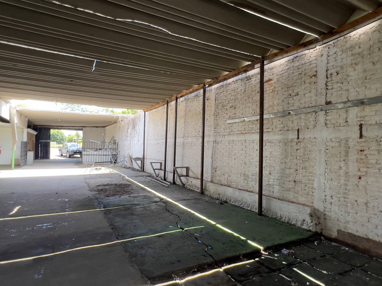 PanAmerican Highway Commercial Building Outside Rivas - Image 17
