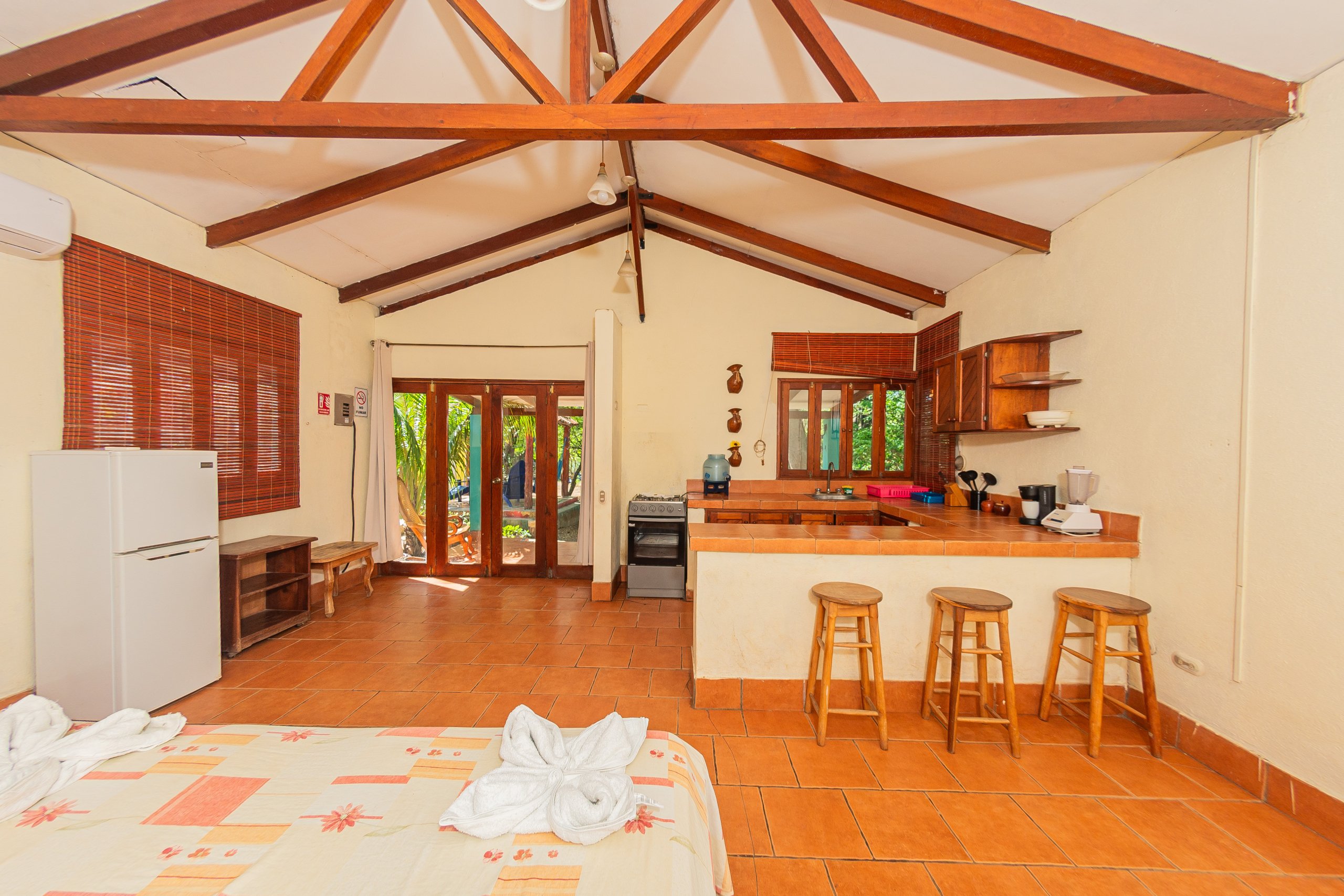 Nearly Beachfront on Playa el Coco: Apartamentos Los Volcanes in Playa el Coco, 4 Apartment Units with Swimming Pool for Sale - Image 16
