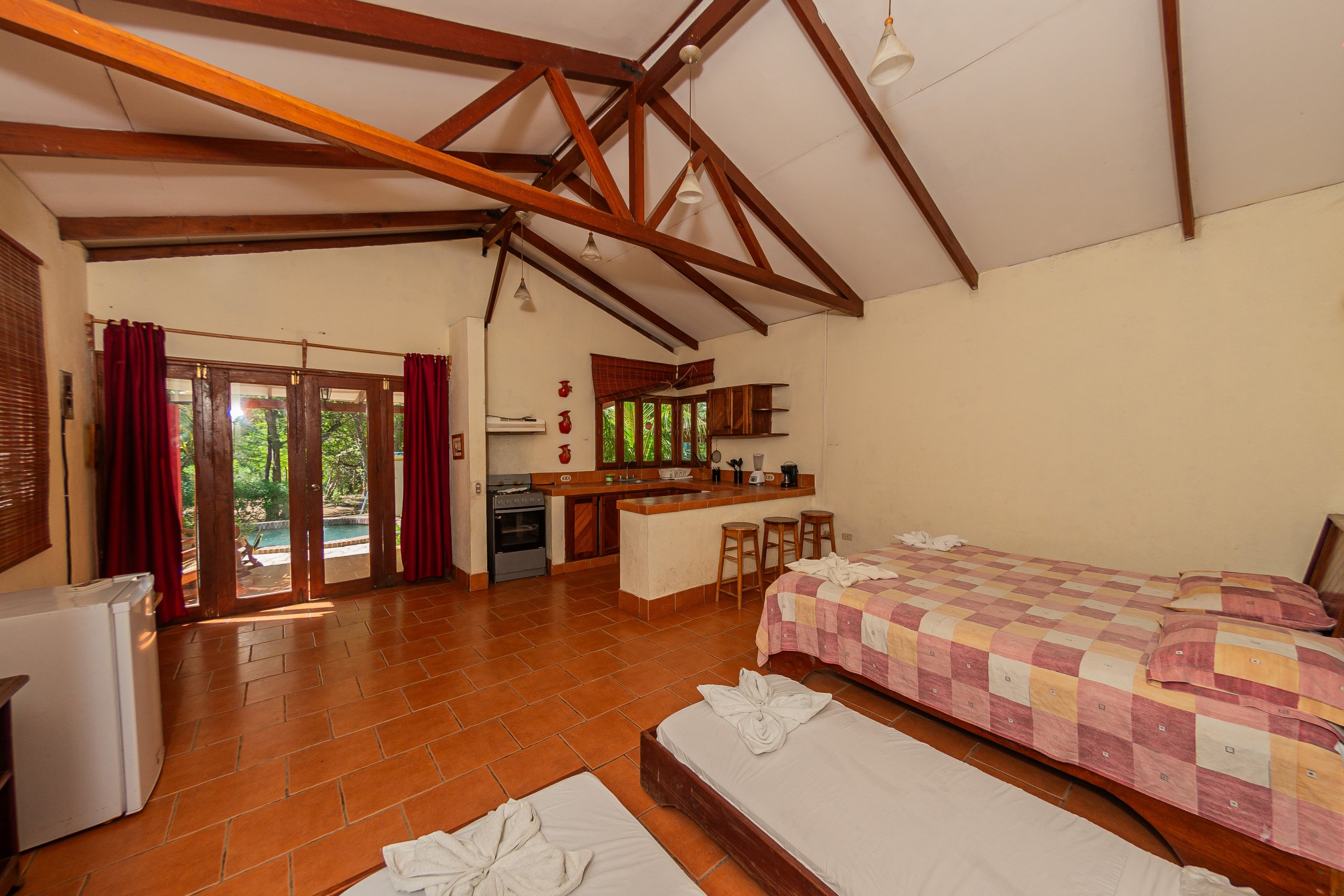 Nearly Beachfront on Playa el Coco: Apartamentos Los Volcanes in Playa el Coco, 4 Apartment Units with Swimming Pool for Sale - Image 27