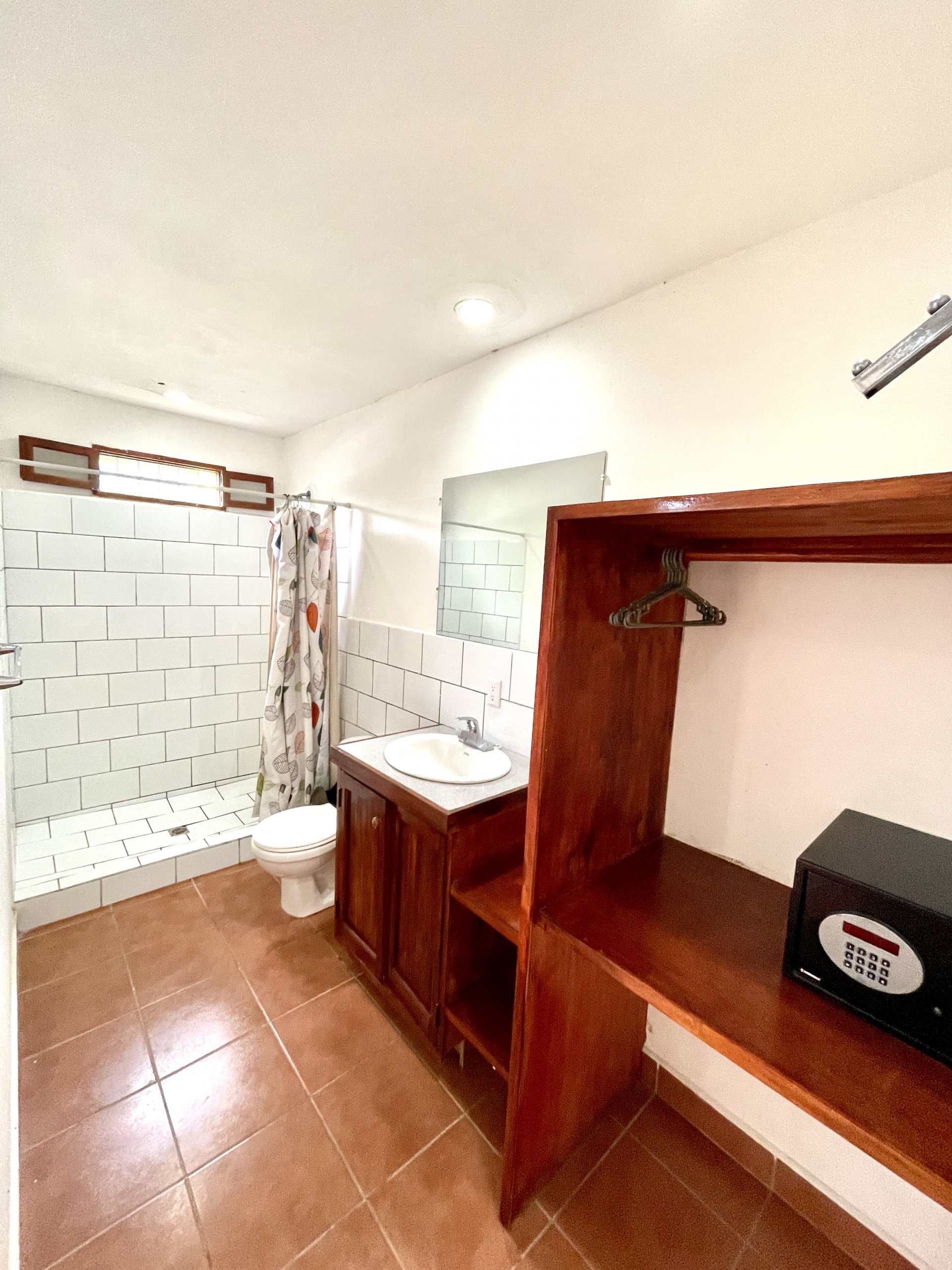 SOLD - Multi-Unit Apartment Complex - Image 20