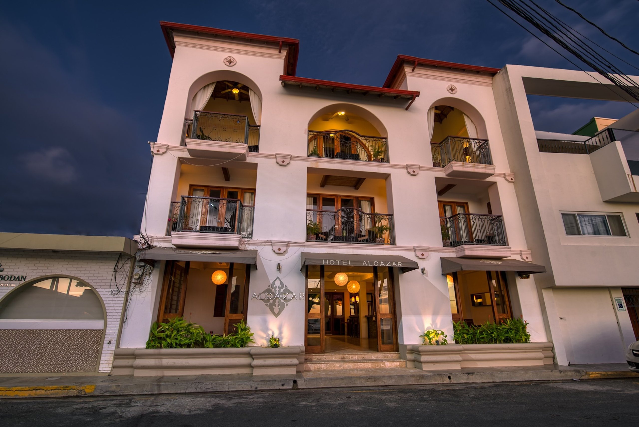 Own A Well-Established Canadian Themed Bar In San Juan Del Sur - Image 16