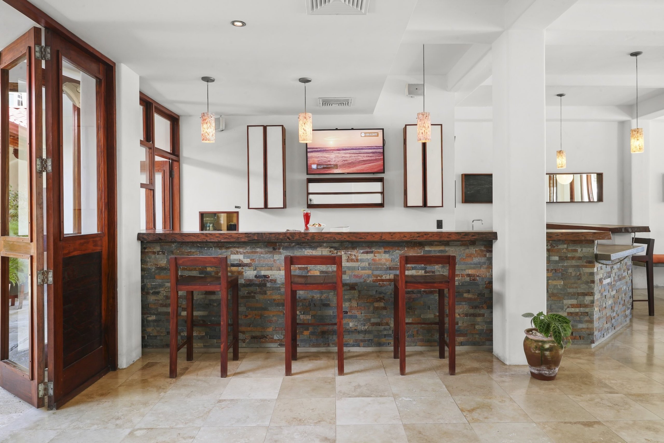 Beachfront Hotel with Adjacent Properties in San Juan Del Sur, Nicaragua - Image 30