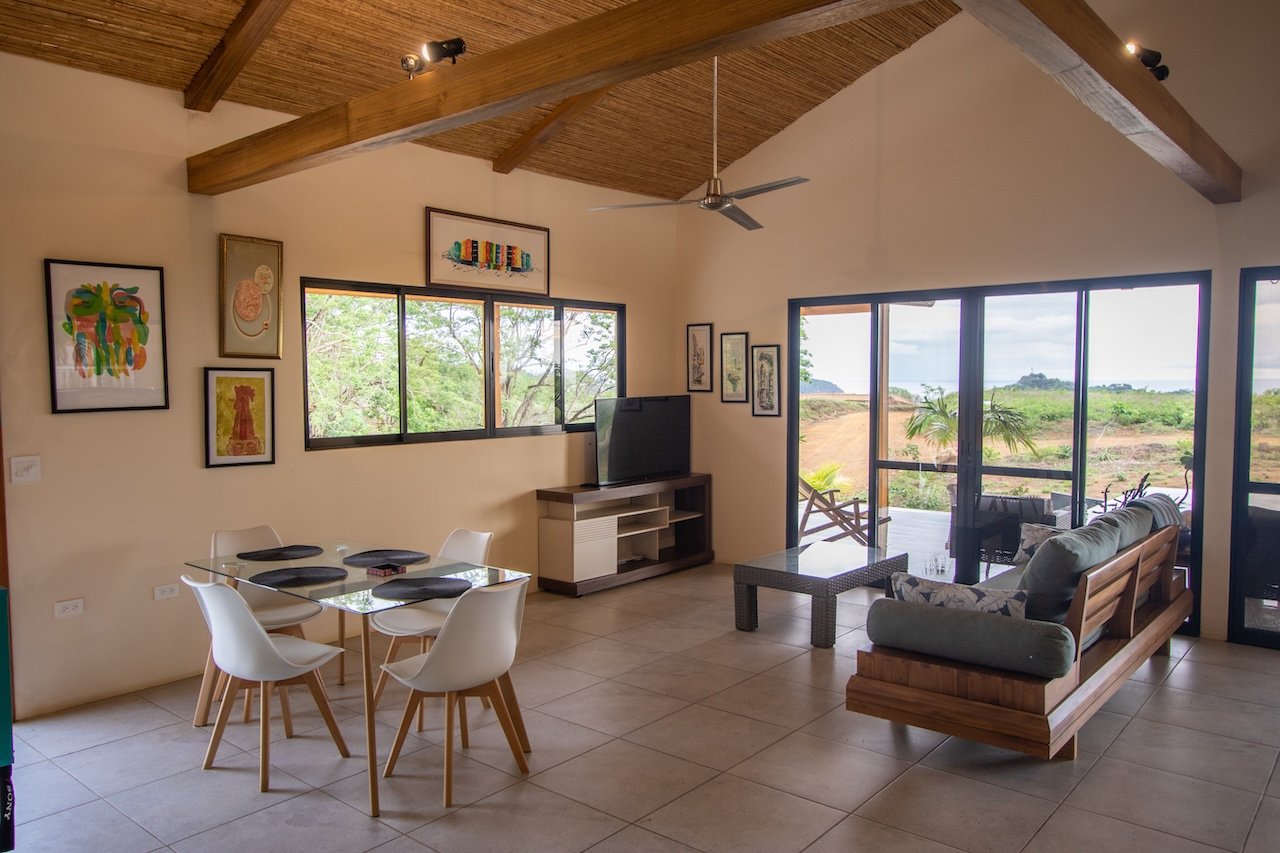 SOLD - Stylish Two-Bedroom Bungalow with Pacific Ocean Views - Image 8