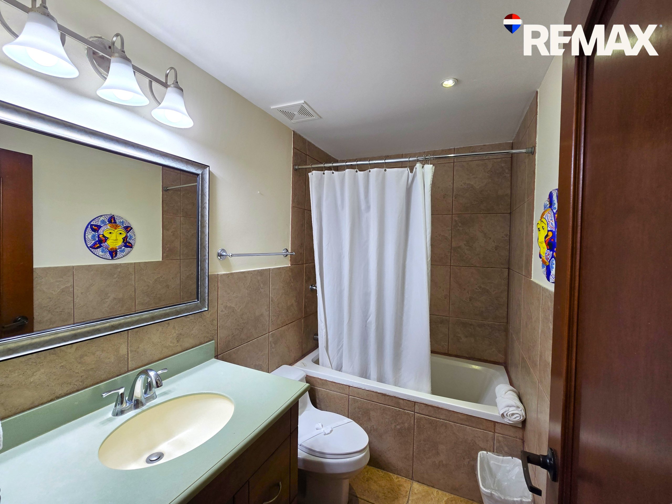 Condo in Gran Pacifica - Image 11