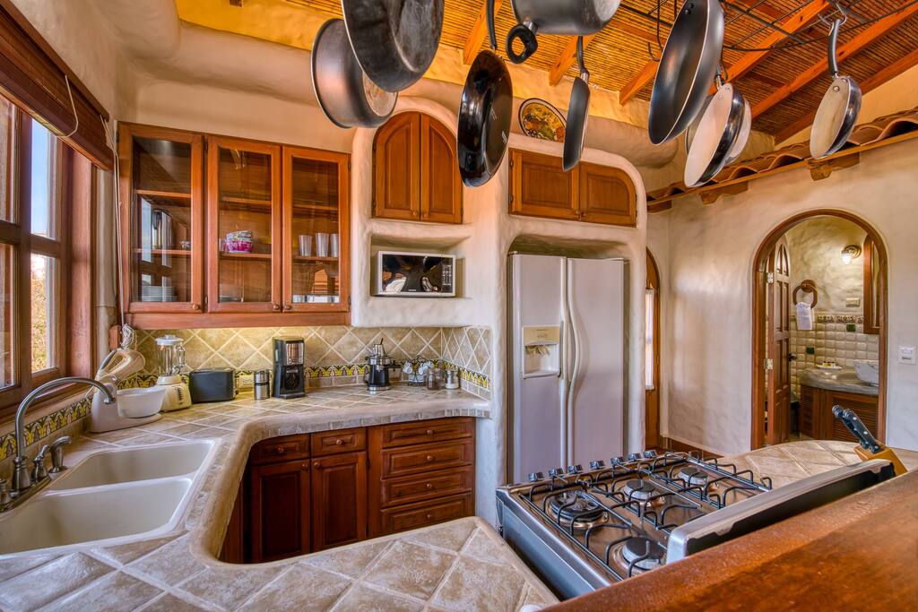 SOLD - Oceanview Luxury Compound at Pelican Eyes - Image 12