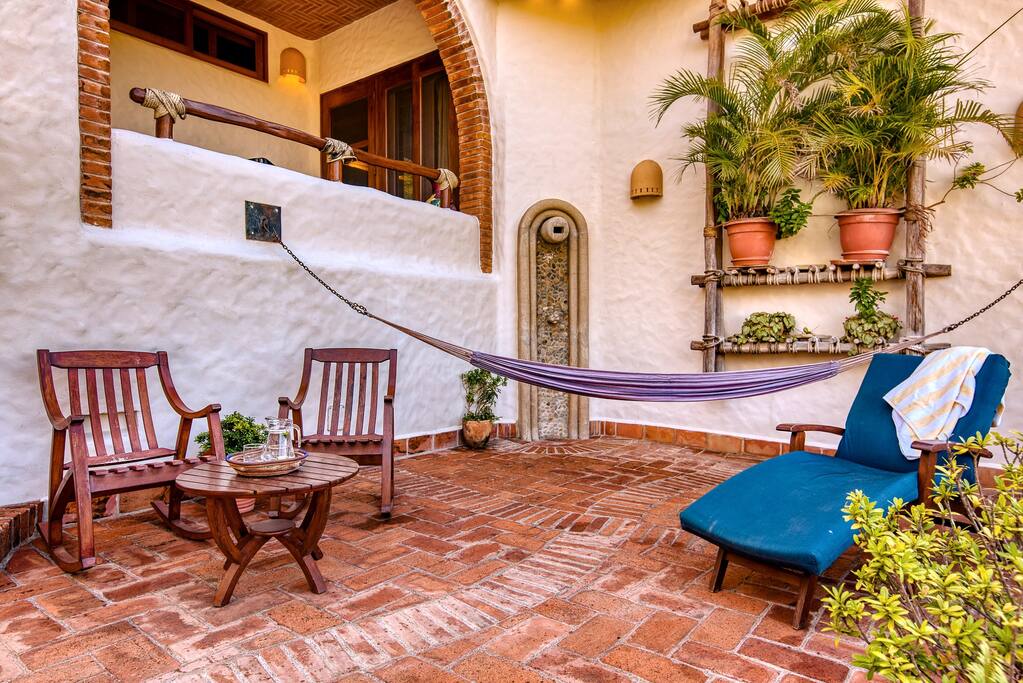 SOLD - Oceanview Luxury Compound at Pelican Eyes - Image 8