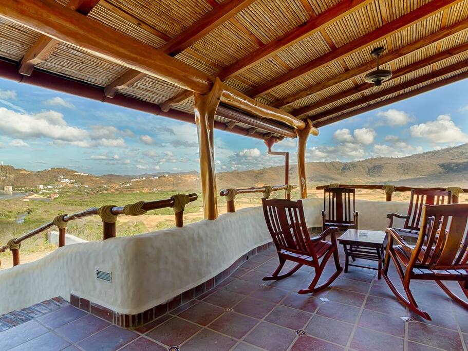 SOLD - Oceanview Luxury Compound at Pelican Eyes - Image 26