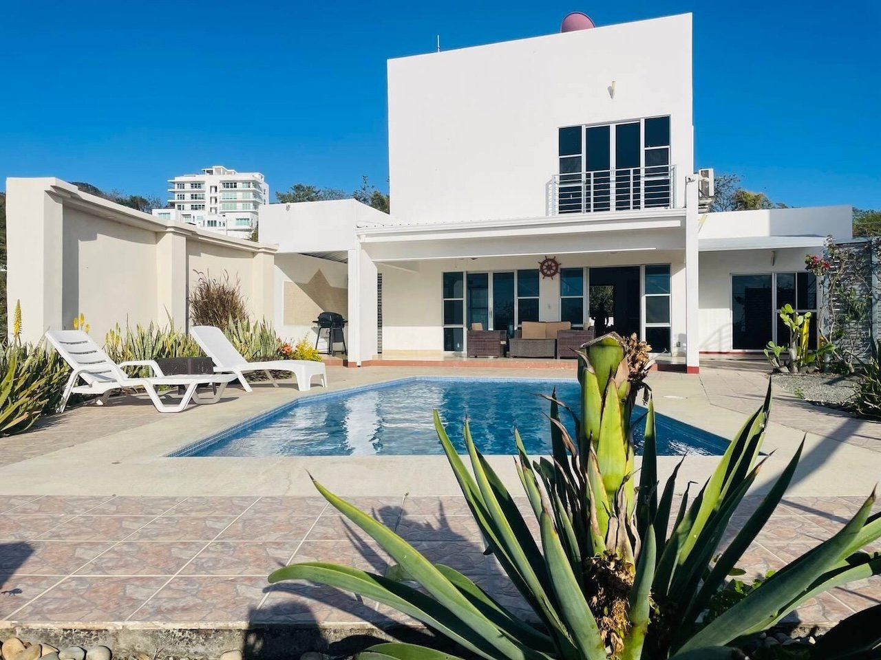 SOLD - Villa Nacascolo - Image 3