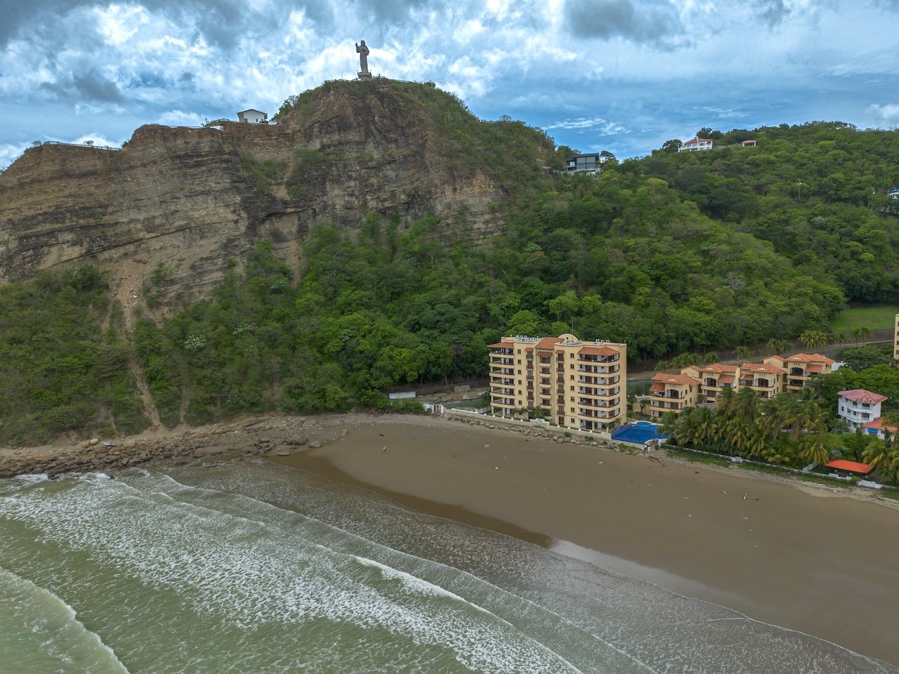 Condo 401C – Beachfront Luxury Living in La Talanguera San Juan del Sur - Image 25