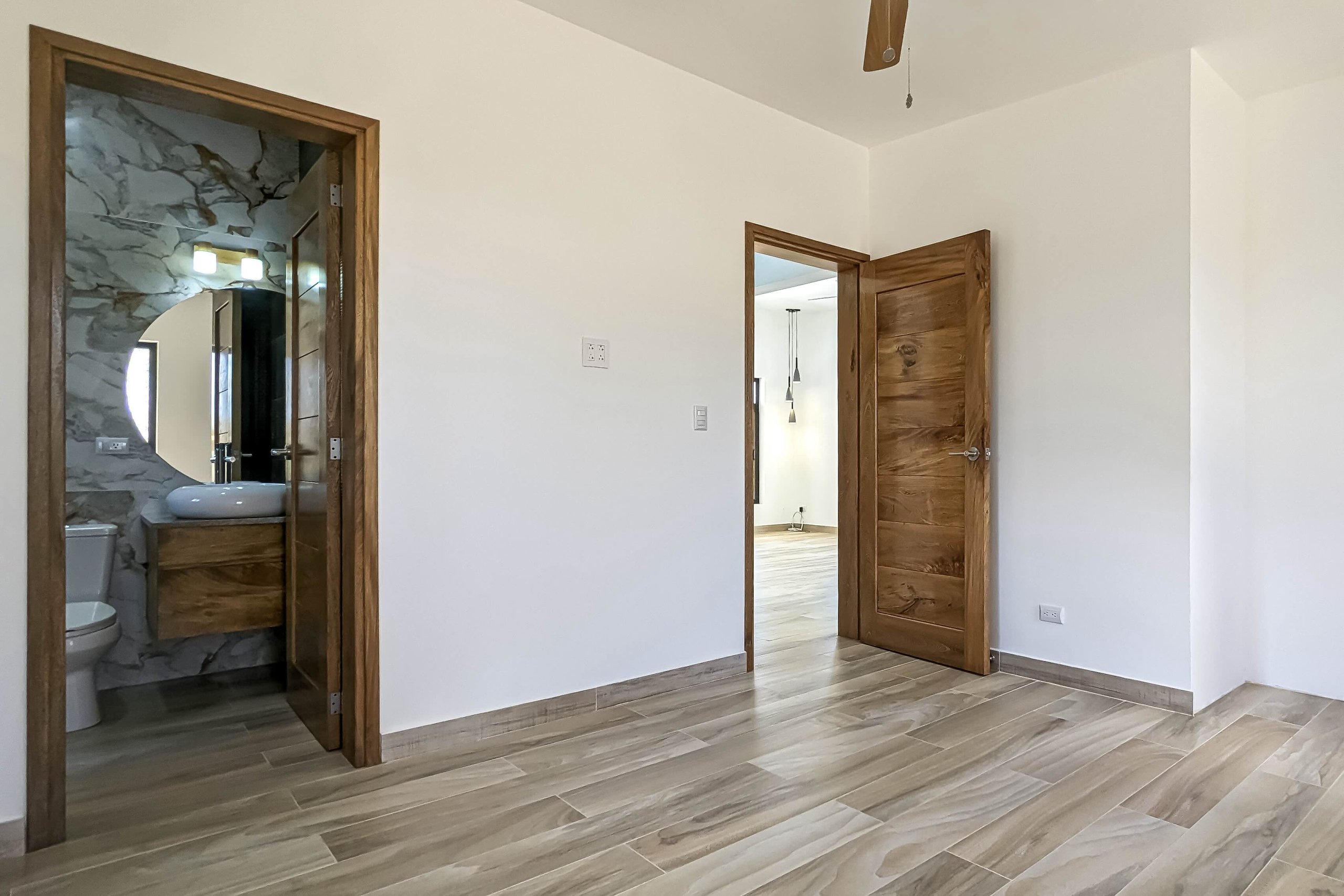 Newly Constructed Modern Home | A Must-See Gem! - Image 19