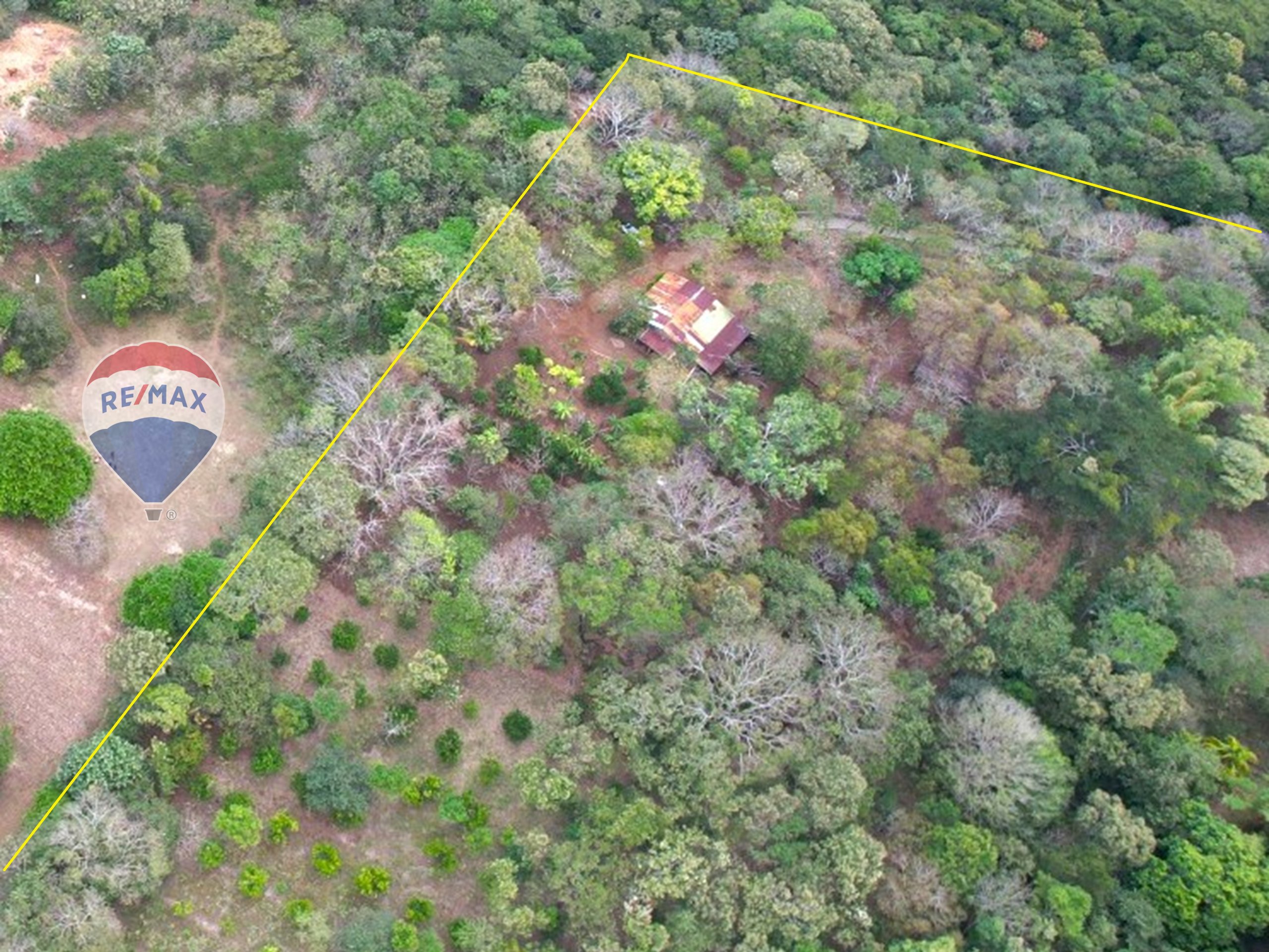 Hermosa Finca de 8 Manzanas cerca del Volcán Mombacho - Image 2