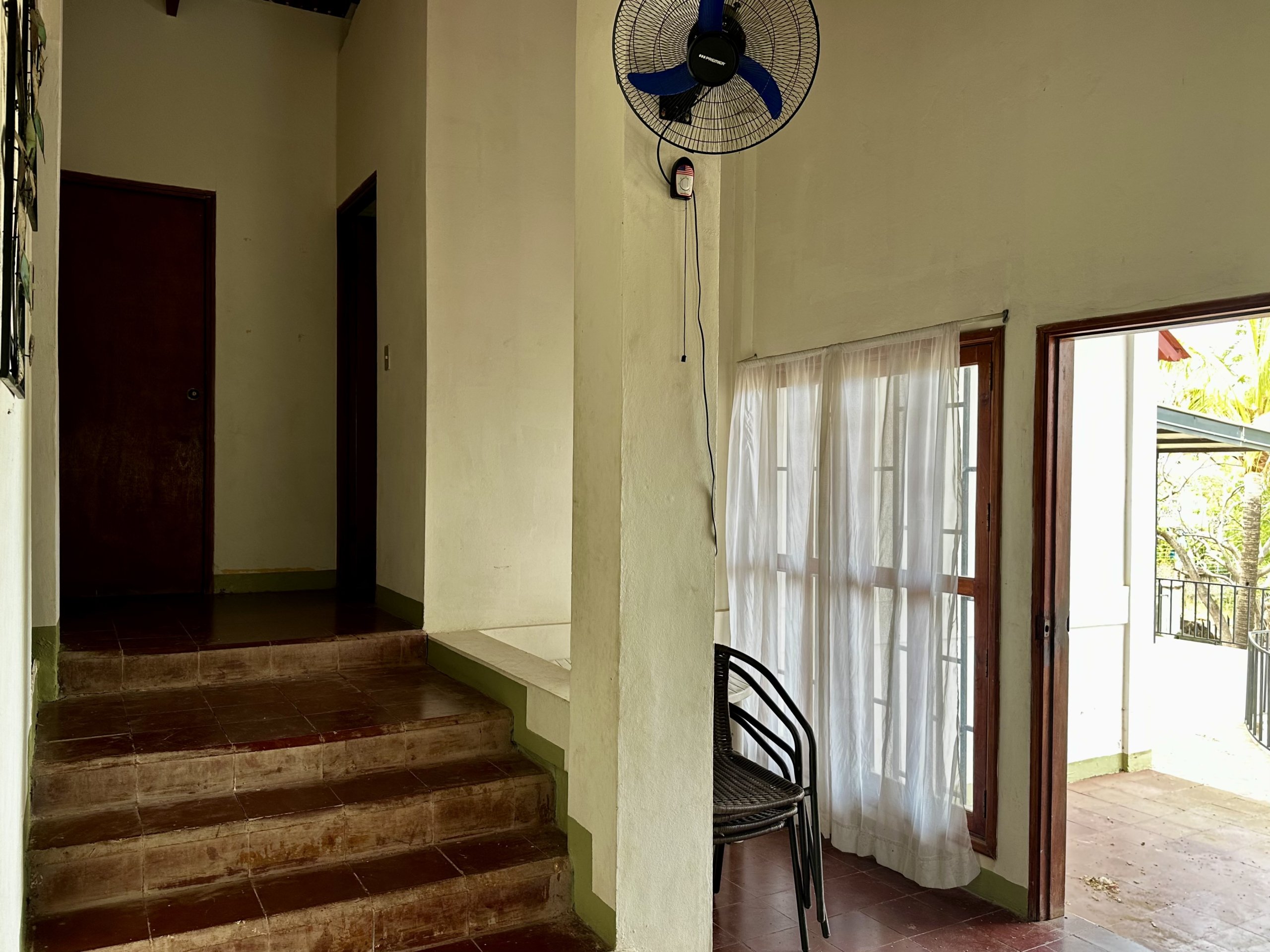 SOLD - Fixer Upper with View of Remanso Beach - Image 9