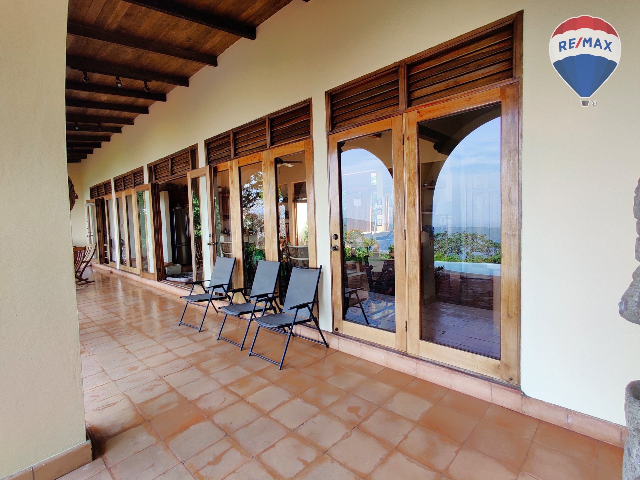 Lagoon View Home - Image 15