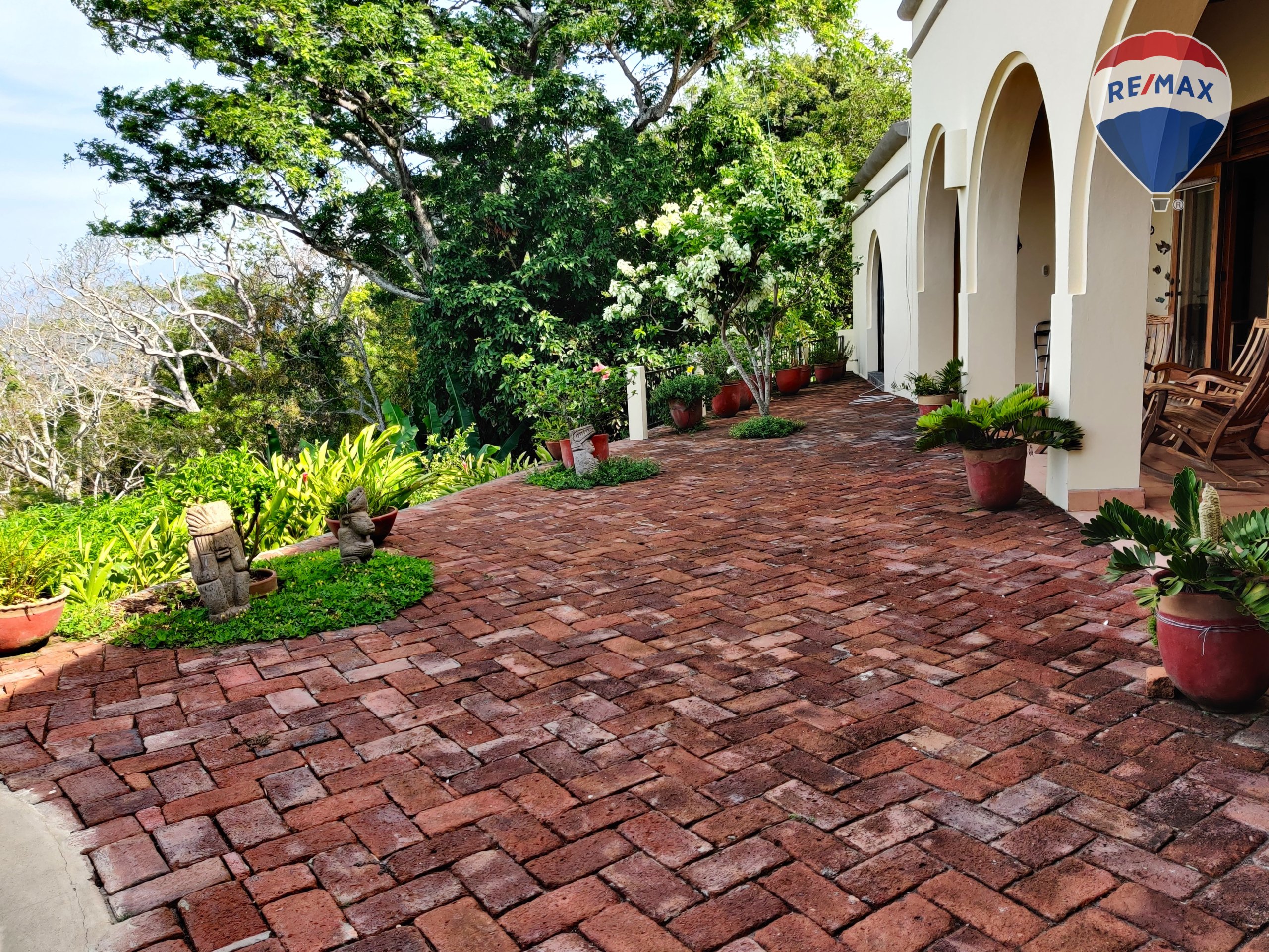 Lagoon View Home - Image 17