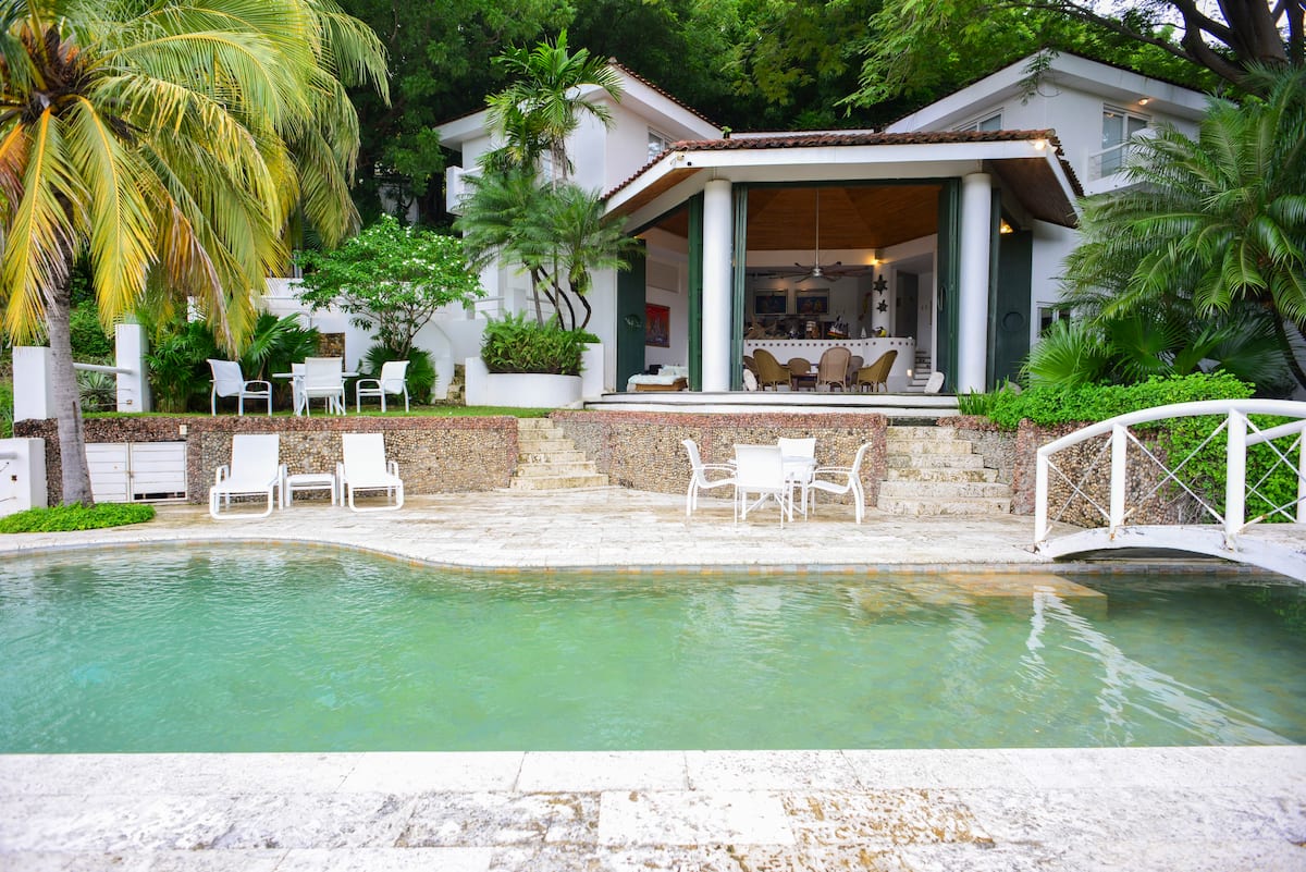 Ocean View Spacious Home for Sale - Image 4