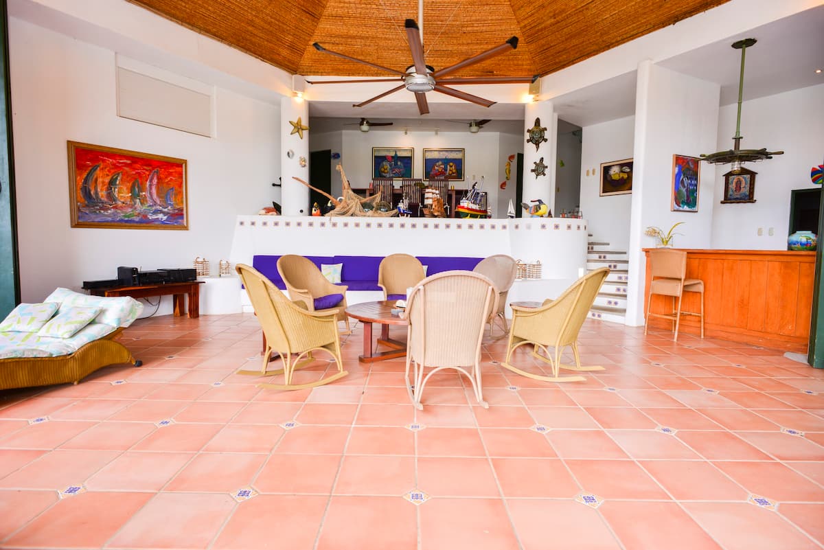 Ocean View Spacious Home for Sale - Image 6
