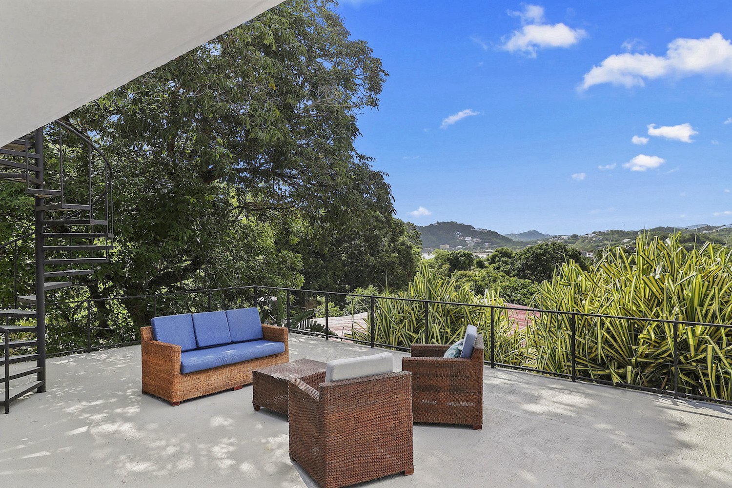 Luxury Oasis in Town in San Juan Del Sur, Nicaragua - Image 7