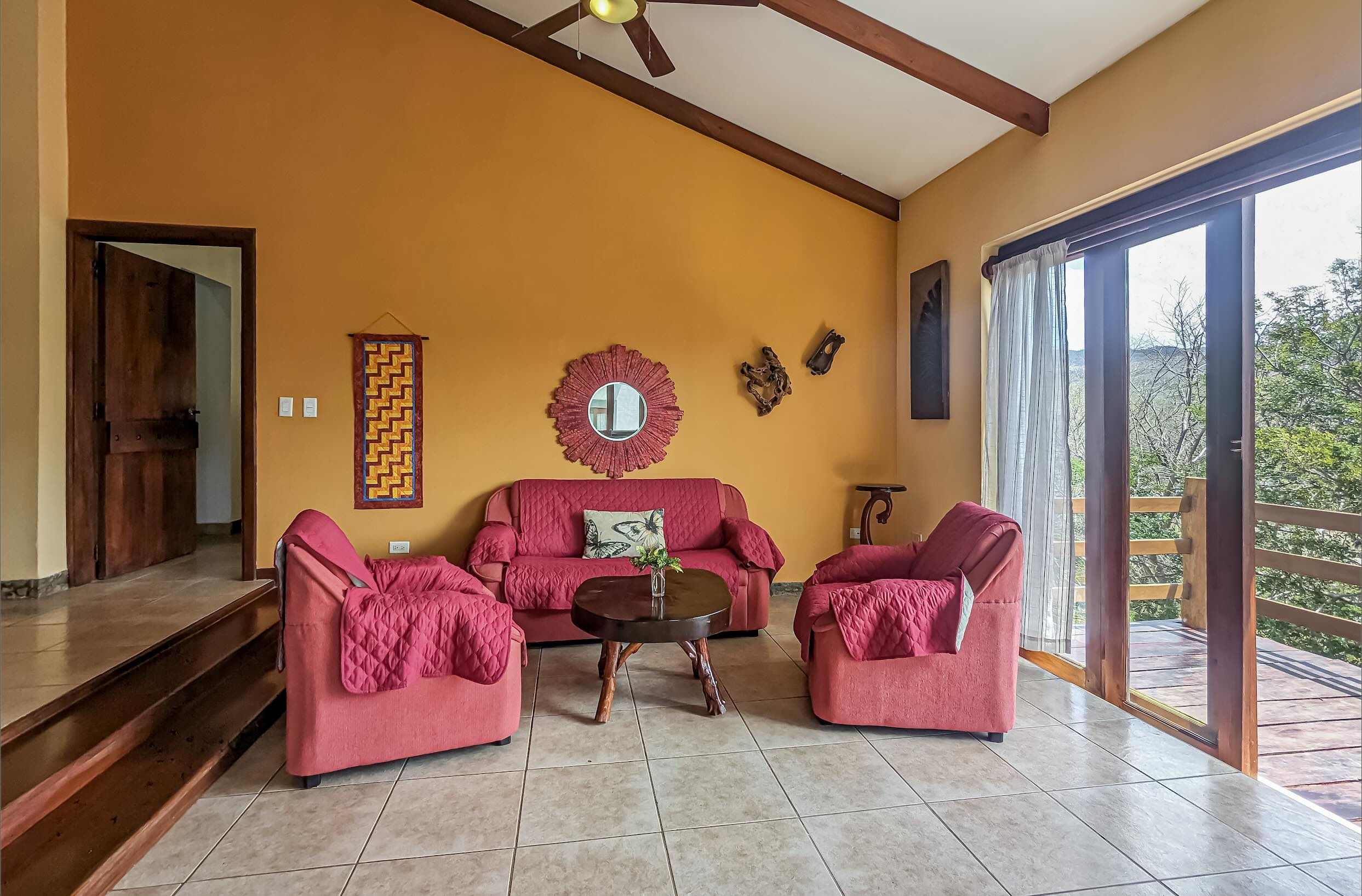 Roomy One Bedroom Residence Ready For Your Personal Touch! - Image 14