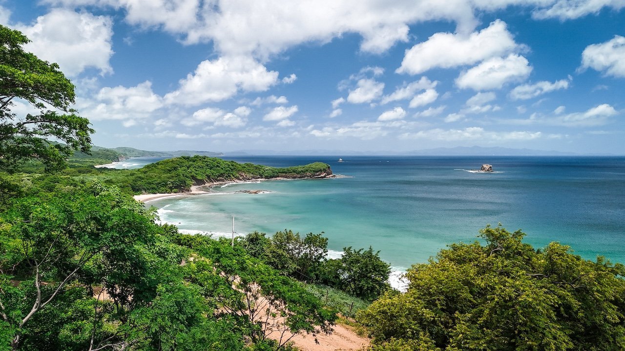 Ocean-View Lots in Remanso Beach Community