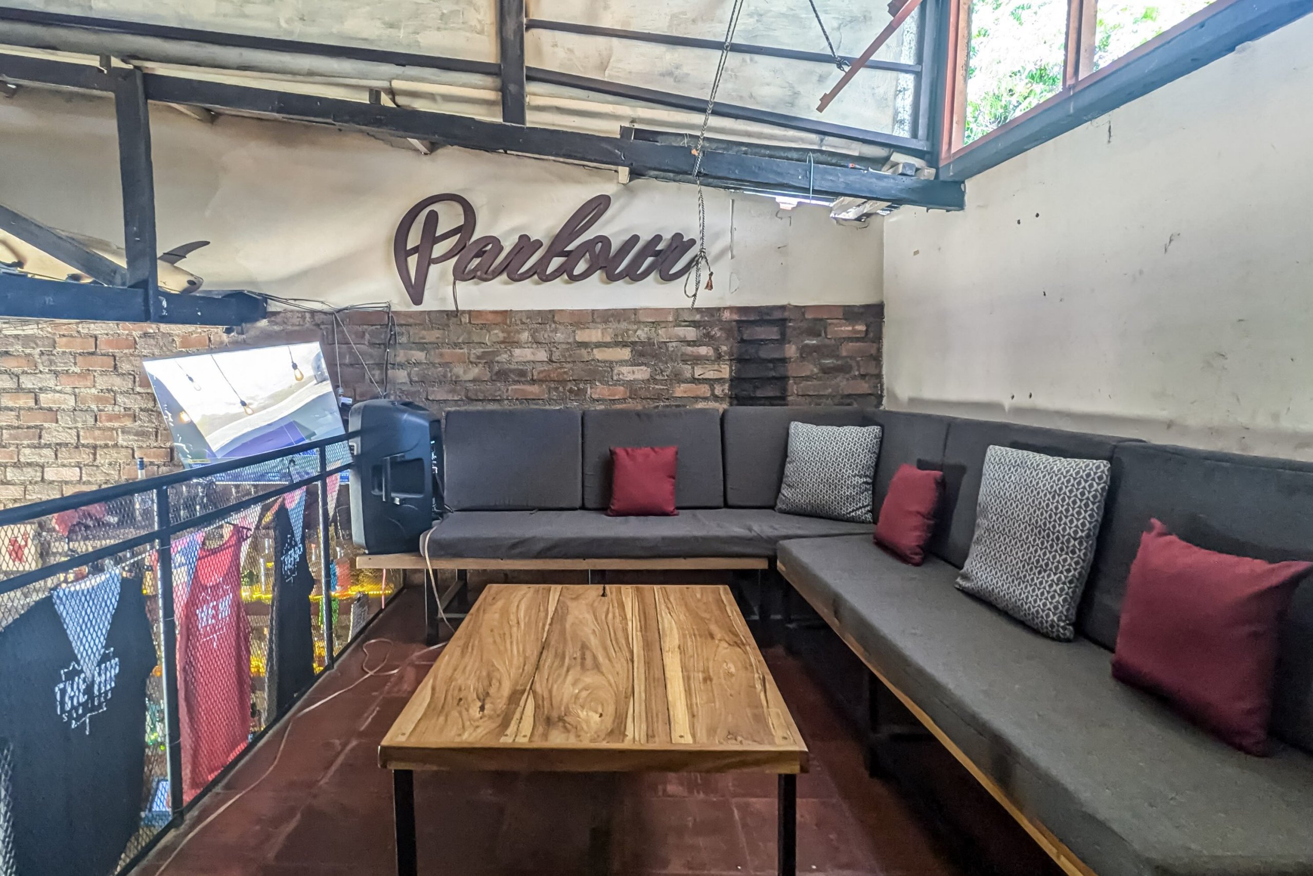 Own A Well-Established Canadian Themed Bar In San Juan Del Sur - Image 9