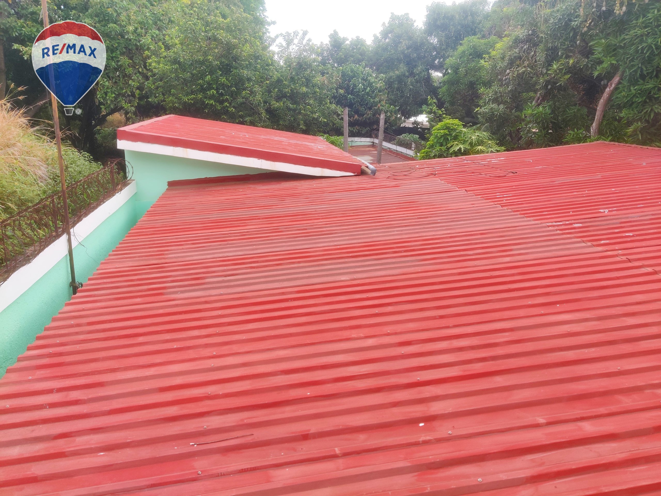 Two Story House With Commercial Property - Image 29