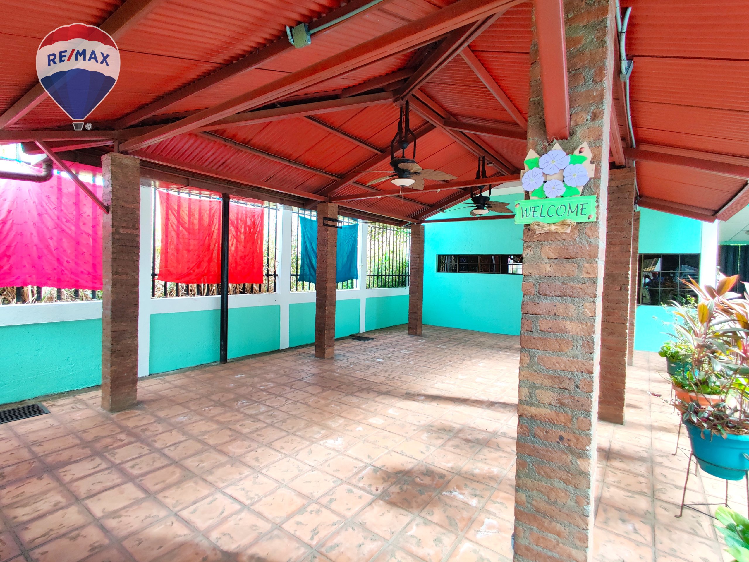 Two Story House With Commercial Property - Image 5