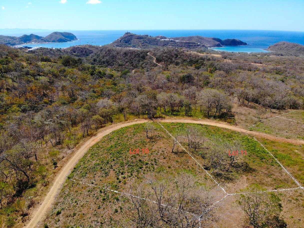 Side by side lots for sale at El Encanto del Sur - Image 5