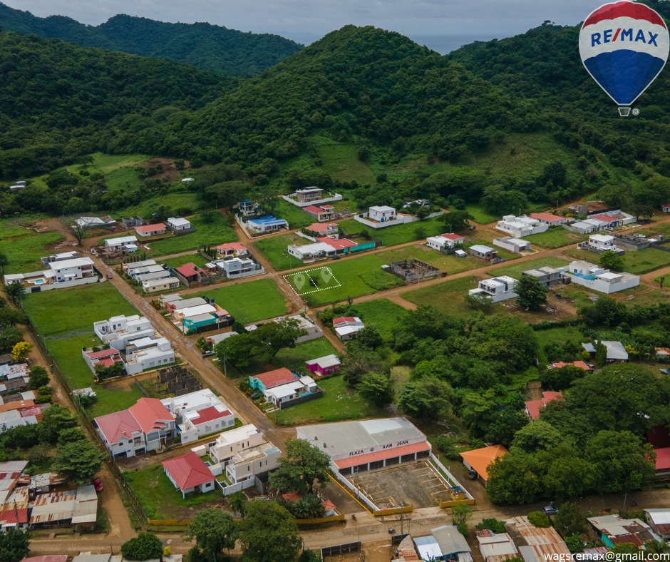 Resale lots at Villa San Juan - Image 4