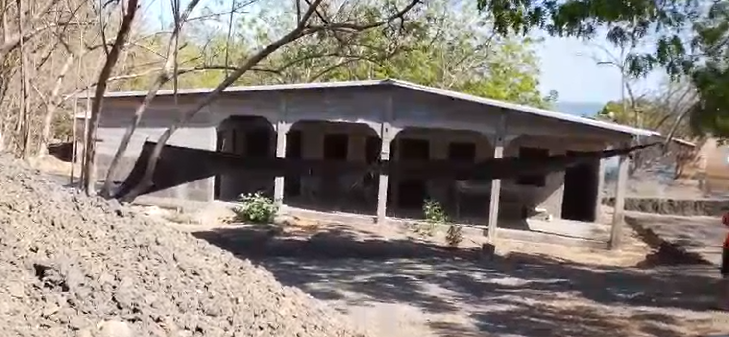 Beachside Investment Opportunity in El Tránsito